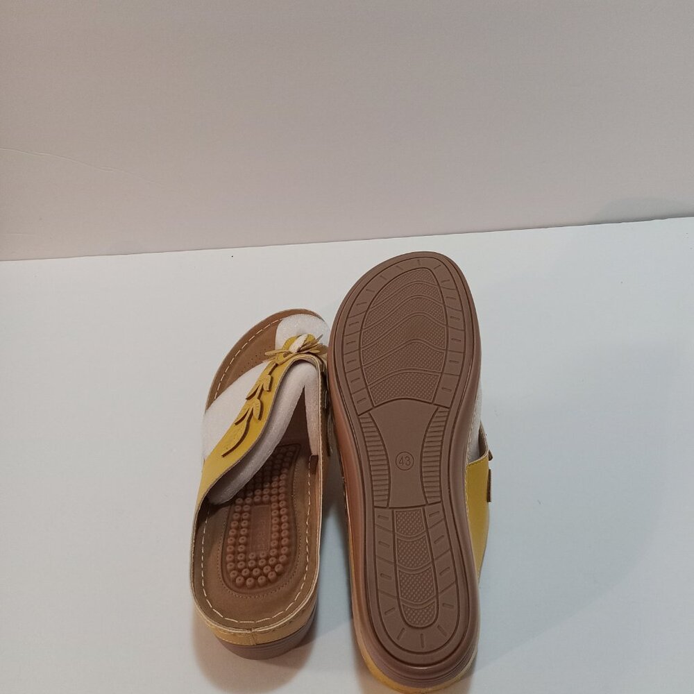 Flip Flops - Wedges - Picture 4 of 8